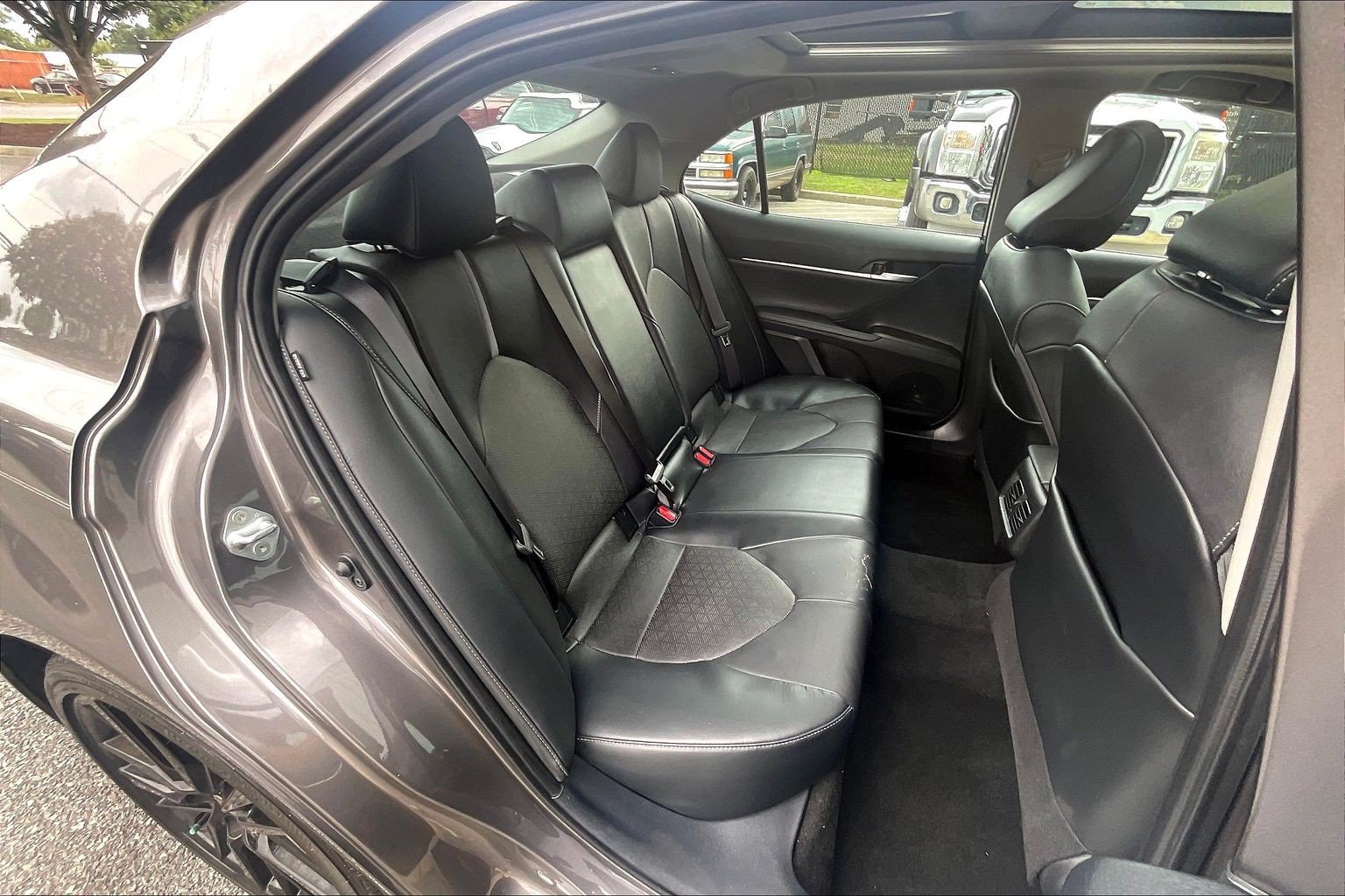 Used 2021 Toyota Camry XSE FWD image 32