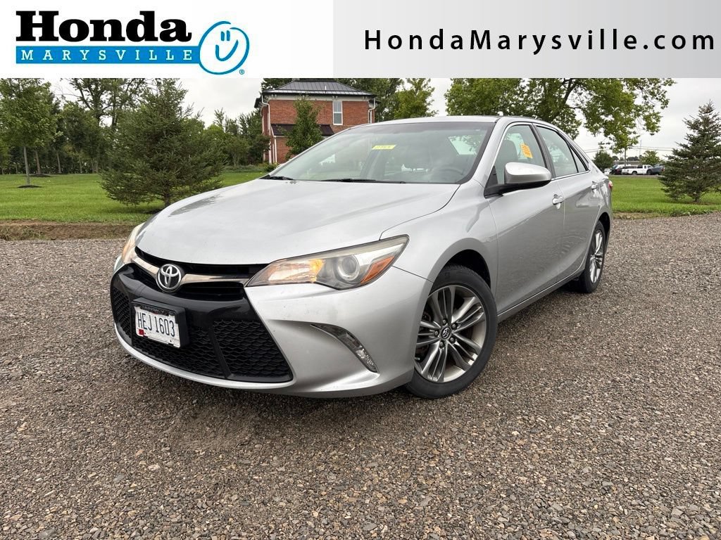 Used 2017 Toyota Camry SE FWD image 1