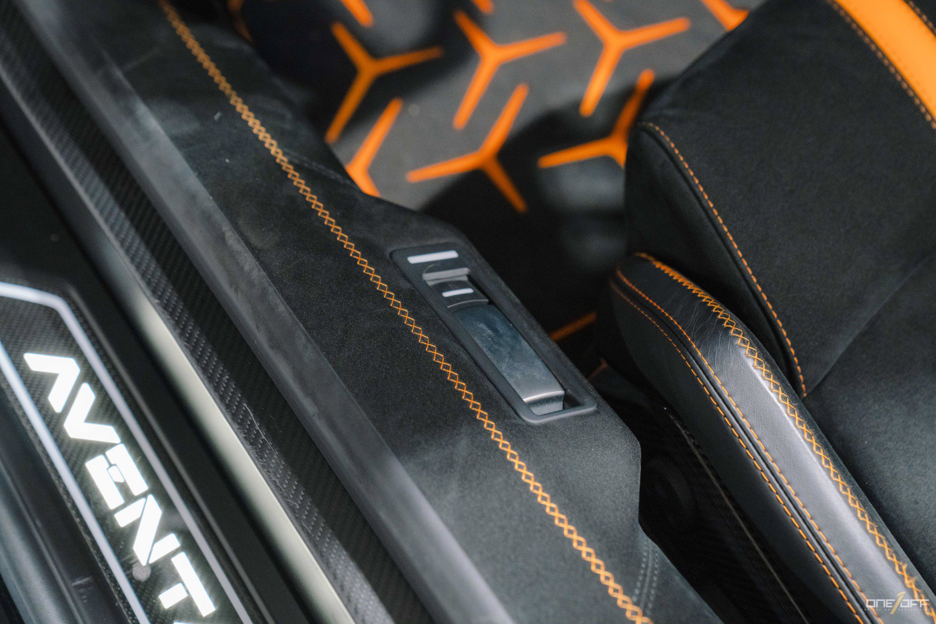 Used 2021 Lamborghini Aventador SVJ image 20