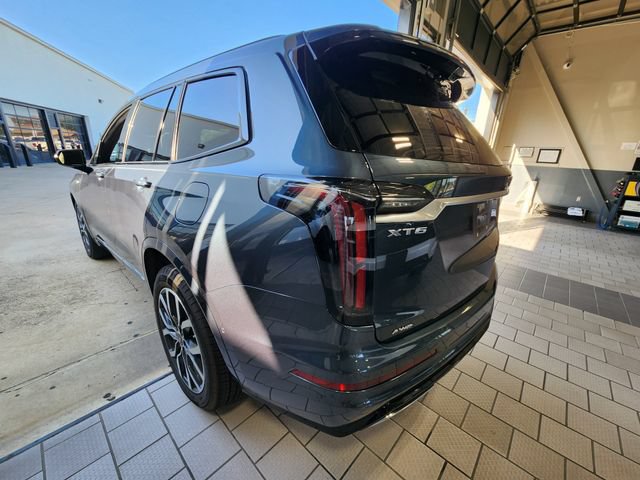 Used 2021 Cadillac XT6 Sport AWD/4WD image 4
