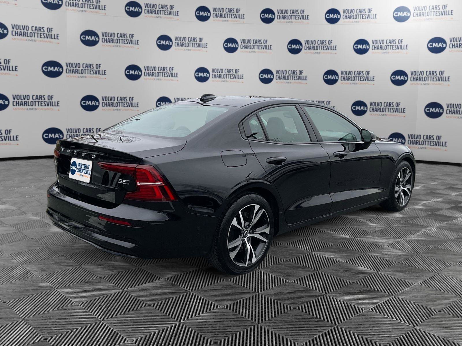 Certified 2025 Volvo S60 B5 Plus AWD/4WD image 5