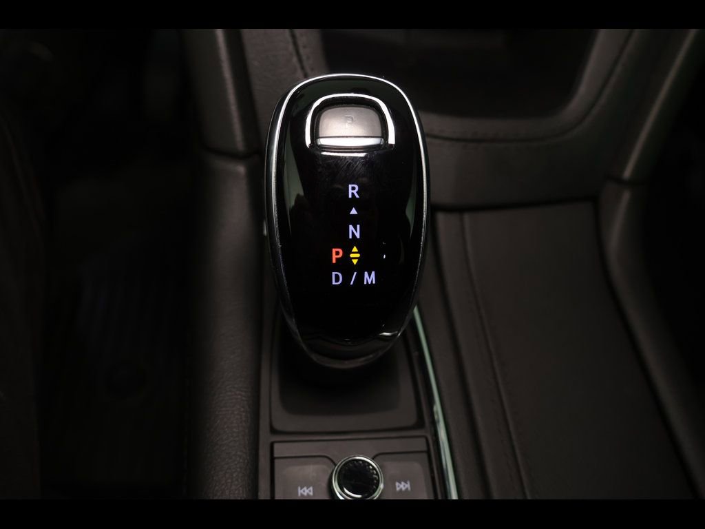 Used 2023 Cadillac XT5 Premium Luxury w/ LPO, Floor Liner Package AWD/4WD image 20