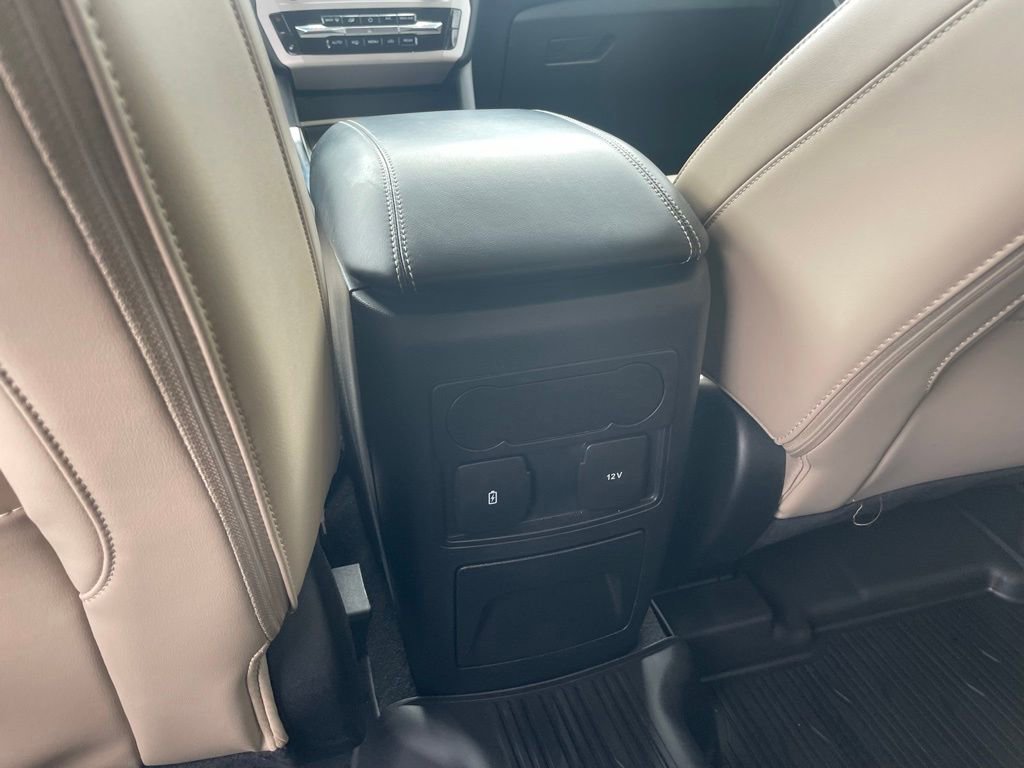 Used 2023 Ford Explorer XLT w/ Equipment Group 202A RWD image 24