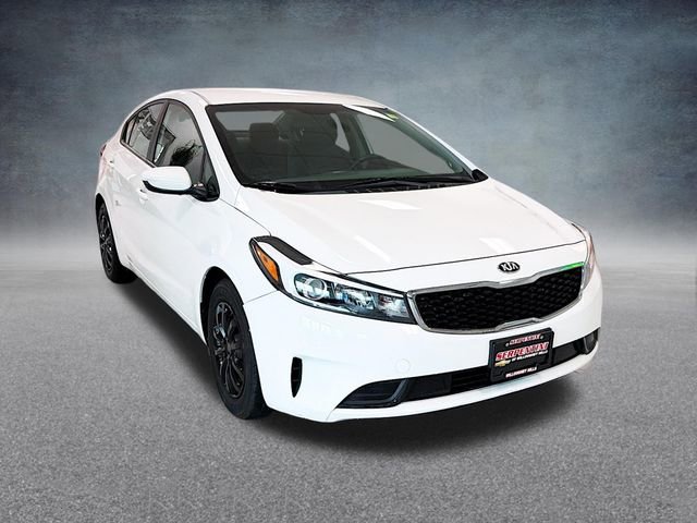 Used 2017 Kia Forte LX image 4