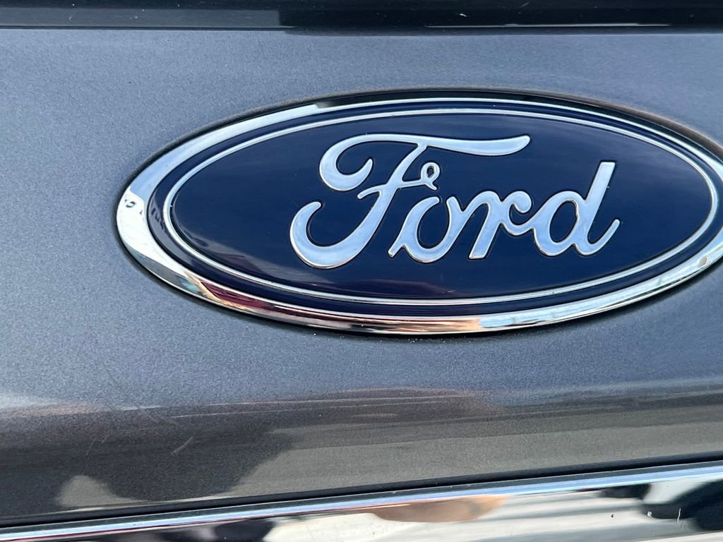 Used 2023 Ford Explorer XLT w/ Equipment Group 202A image 13