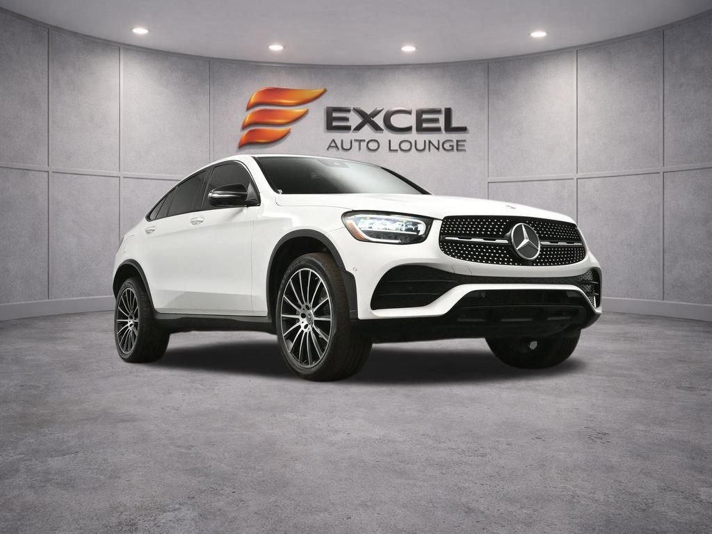 Used 2023 Mercedes-Benz GLC 300 4MATIC Coupe image 44
