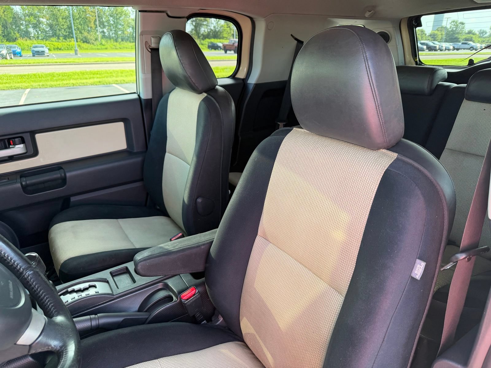 Used 2010 Toyota FJ Cruiser 4WD image 13