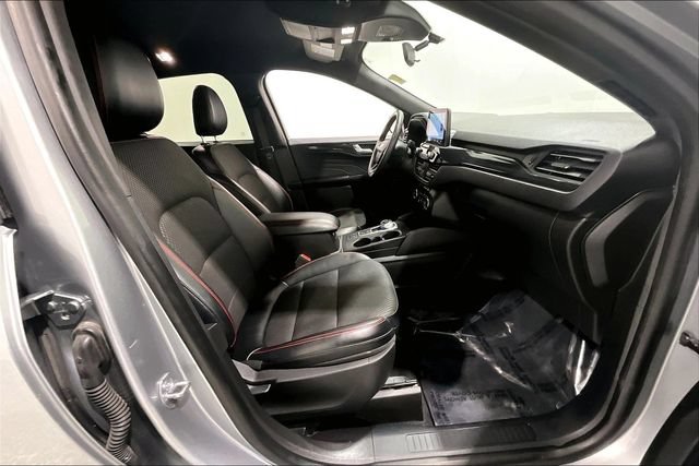 Used 2023 Ford Escape ST-Line AWD/4WD image 32