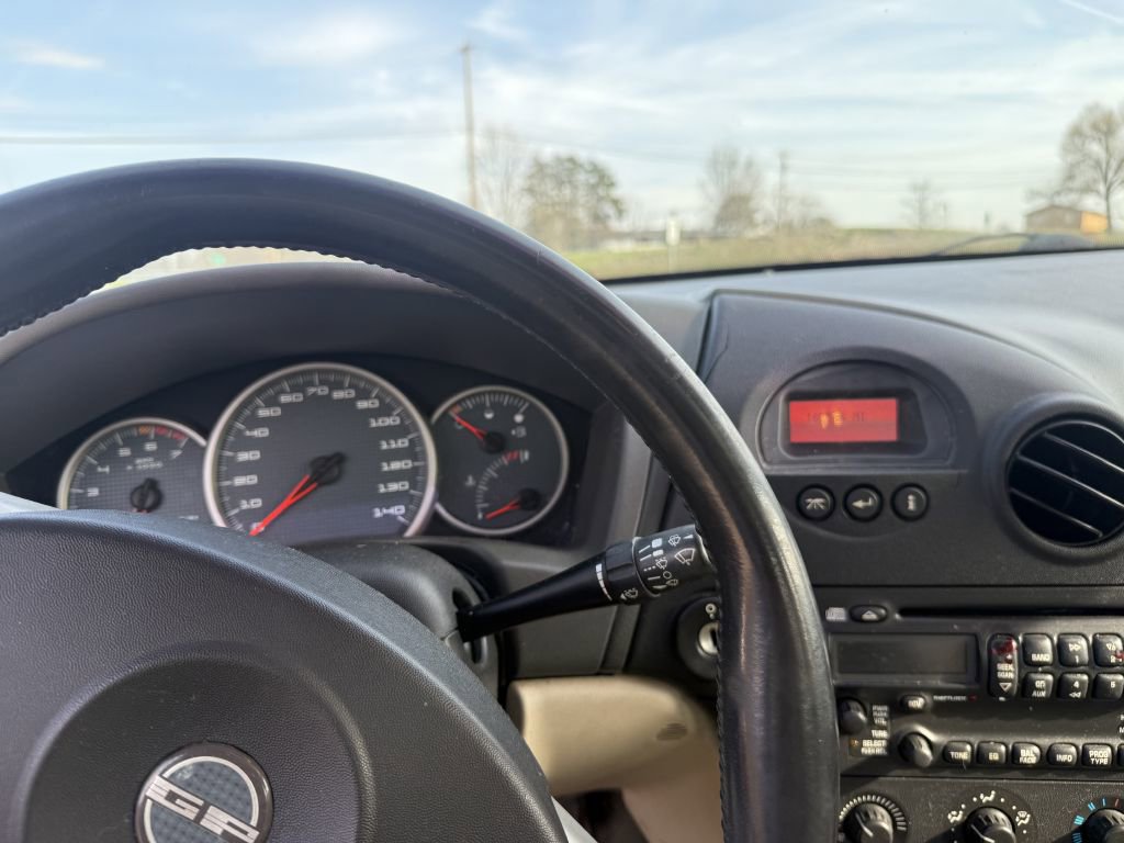 Used 2004 Pontiac Grand Prix GT2 w/ Leather Trim Pkg image 6
