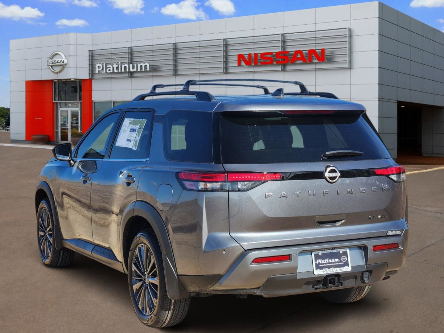 New 2026 Nissan Pathfinder SL image 5