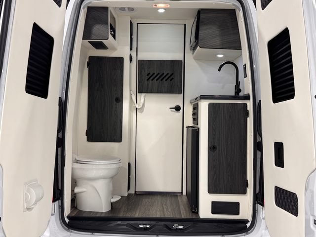 New 2025 Mercedes-Benz Sprinter 3500 image 98