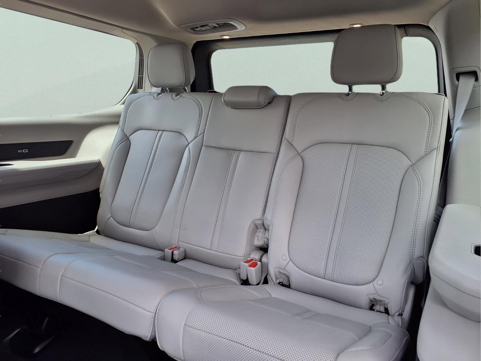 Used 2023 Jeep Wagoneer Series II w/ Flexible Seating Group RWD image 14