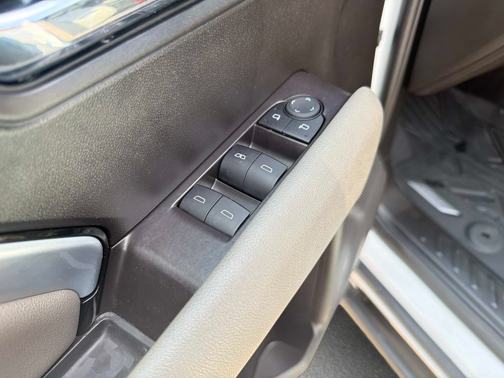 Used 2024 Chevrolet Colorado ZR2 w/ ZR2 Convenience Package III AWD/4WD image 19