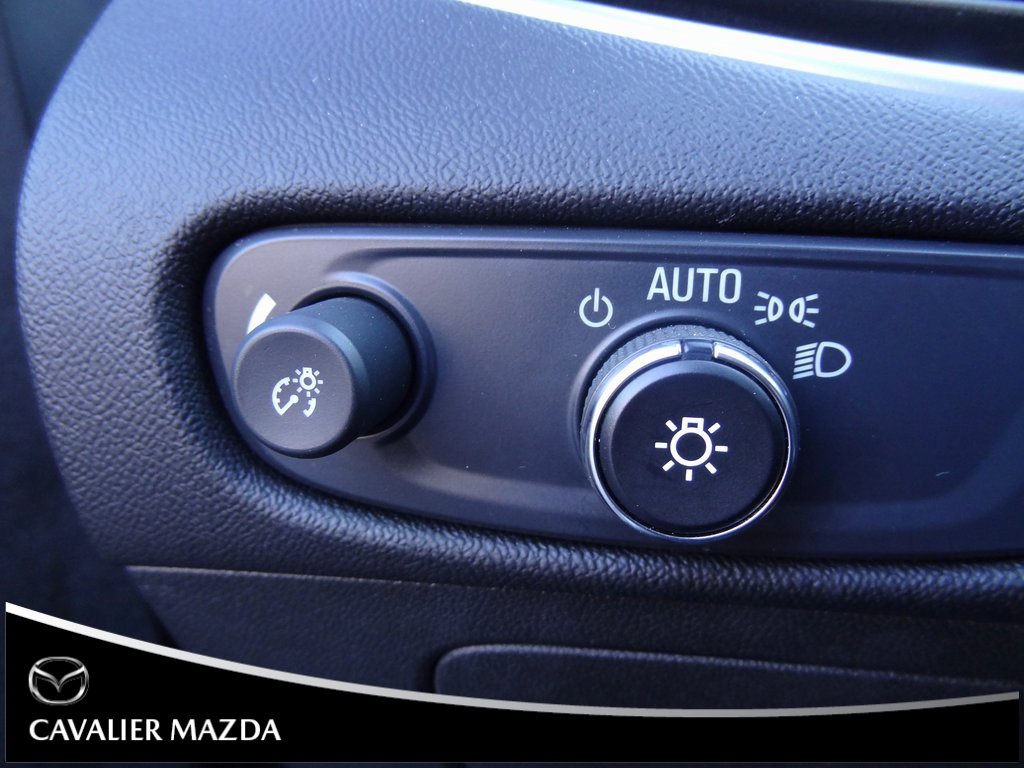 Used 2025 Chevrolet Malibu LT image 19