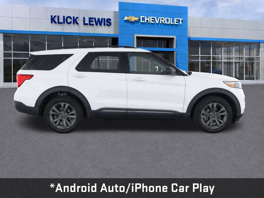 Used 2021 Ford Explorer XLT w/ Equipment Group 202A AWD/4WD image 9