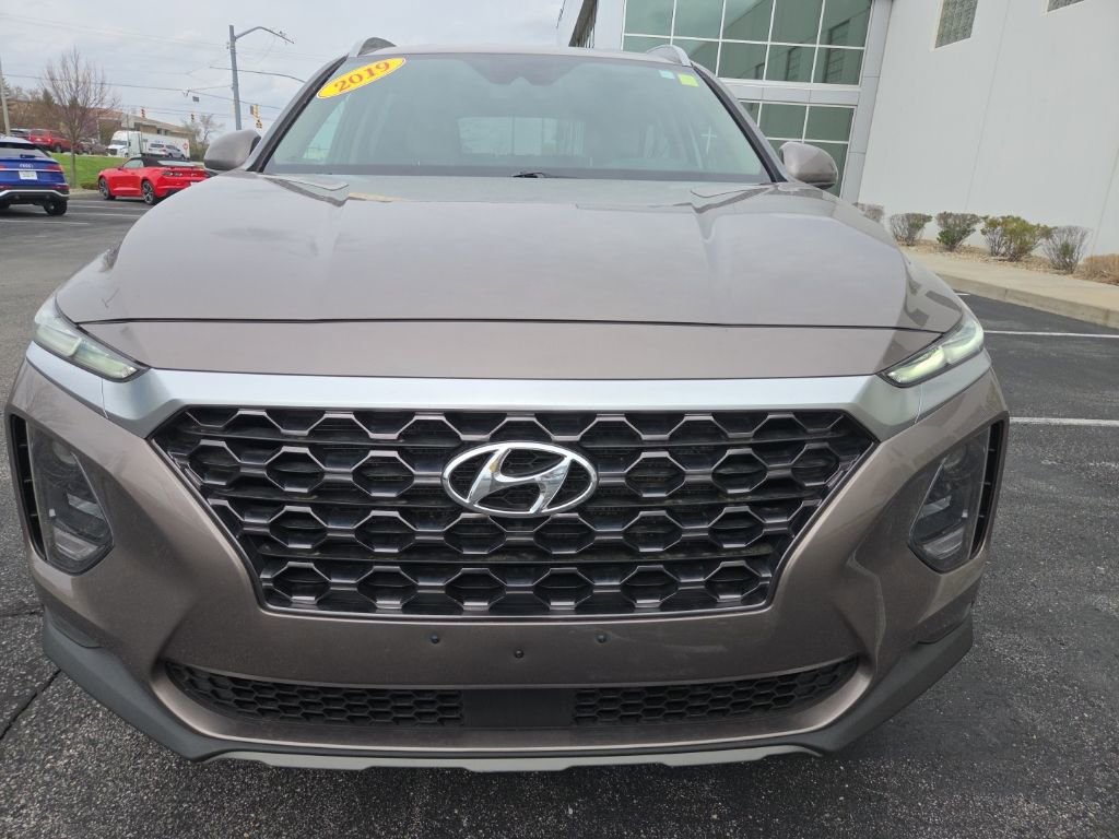 Used 2019 Hyundai Santa Fe SEL image 3