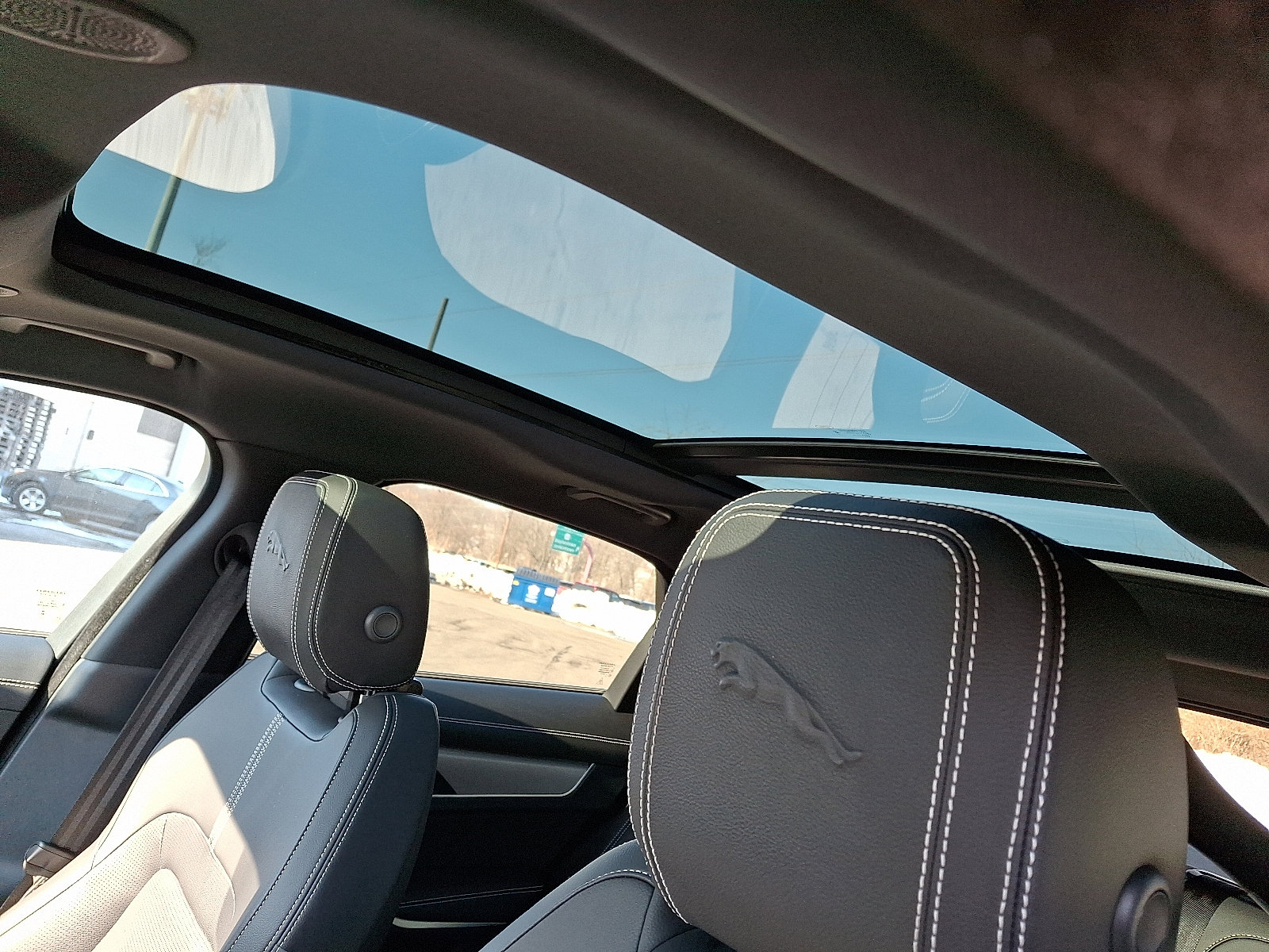 Used 2026 Jaguar F-PACE R-Dynamic S image 14