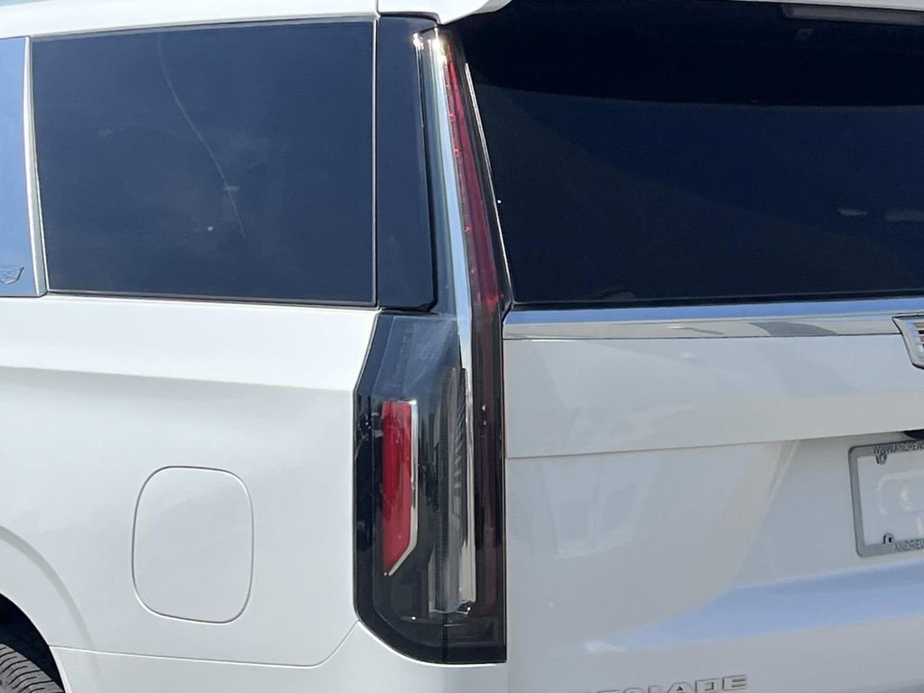 Used 2022 Cadillac Escalade Premium Luxury Platinum image 10