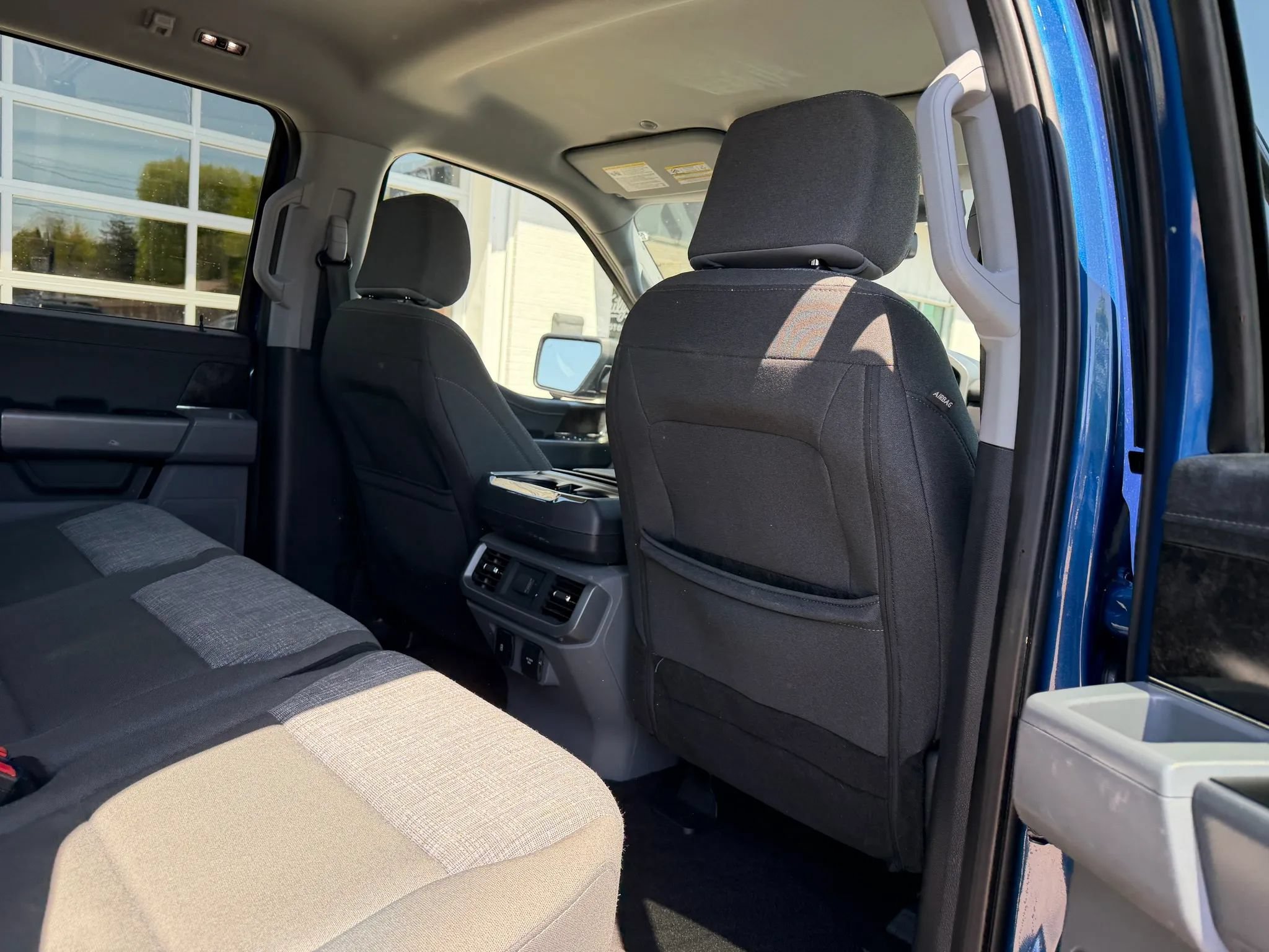 Used 2022 Ford F150 Lightning XLT AWD/4WD image 9