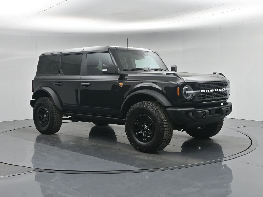 Used 2025 Ford Bronco Badlands image 26