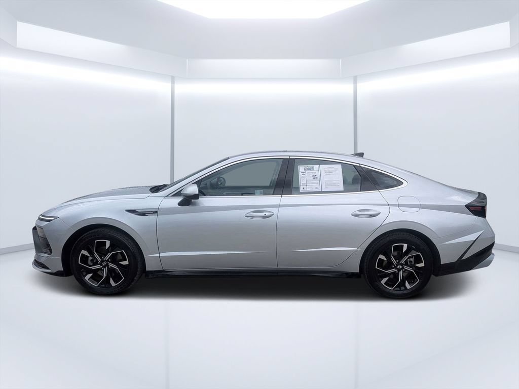 Used 2025 Hyundai Sonata SEL FWD image 8