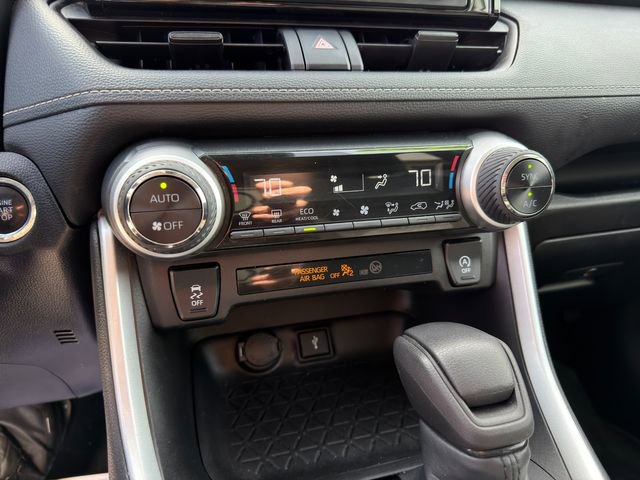 Used 2022 Toyota RAV4 XLE image 25