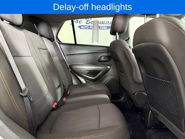 Used 2017 Chevrolet Trax LT w/ LPO, Cargo Package image 17