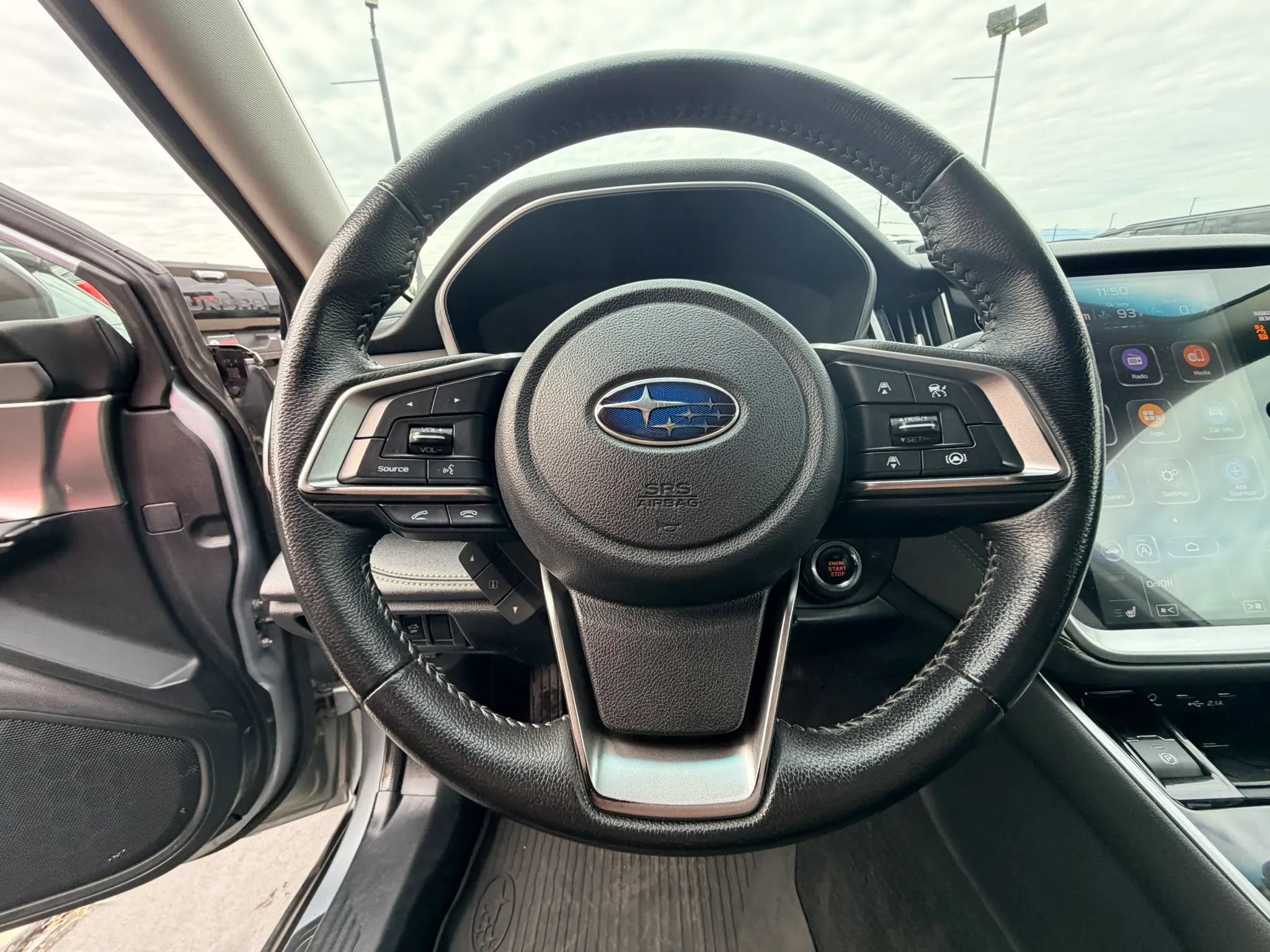 Used 2020 Subaru Outback Onyx Edition XT w/ Popular Package #2 AWD/4WD image 11