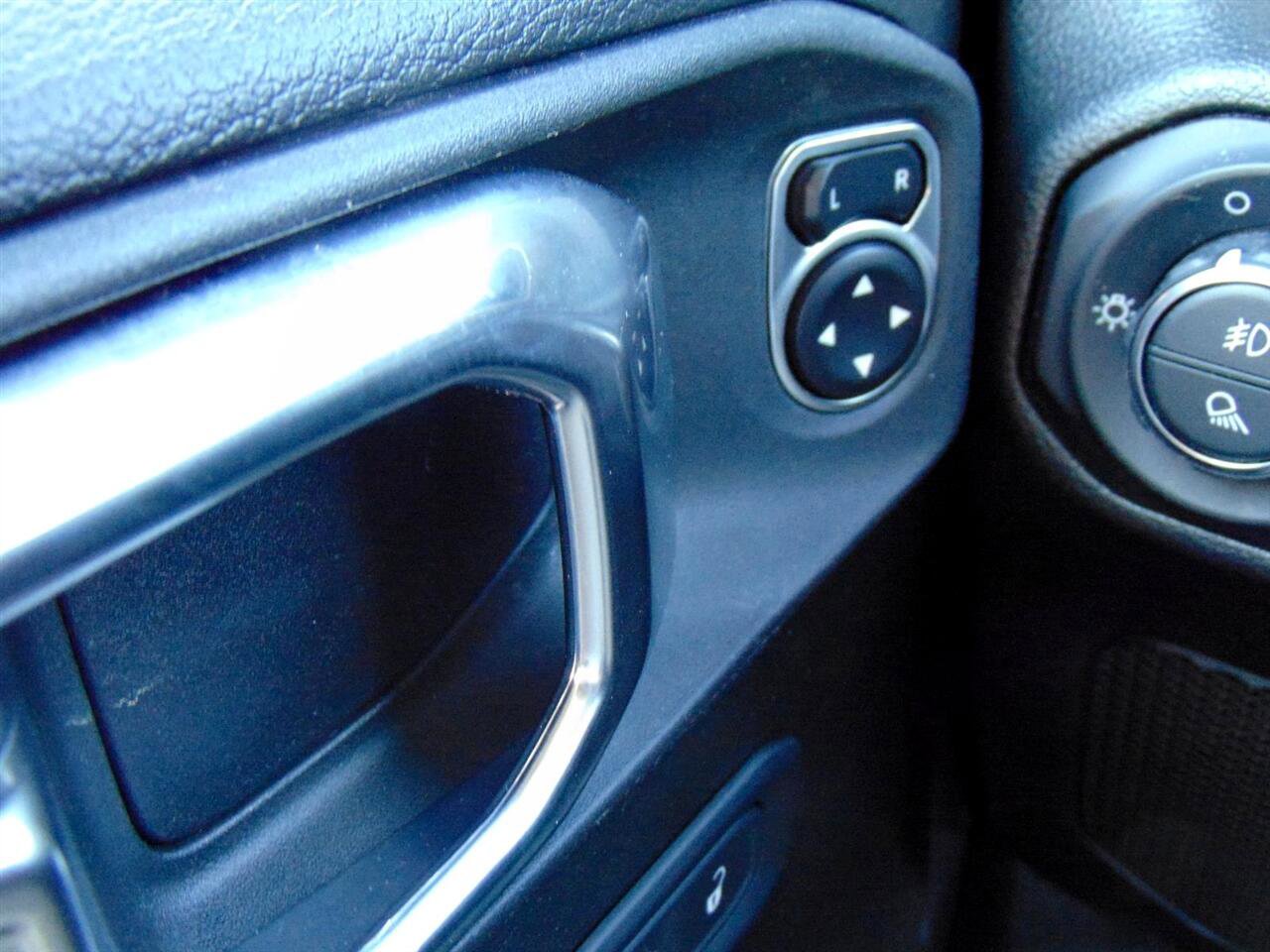 Used 2023 Jeep Gladiator Sport image 30