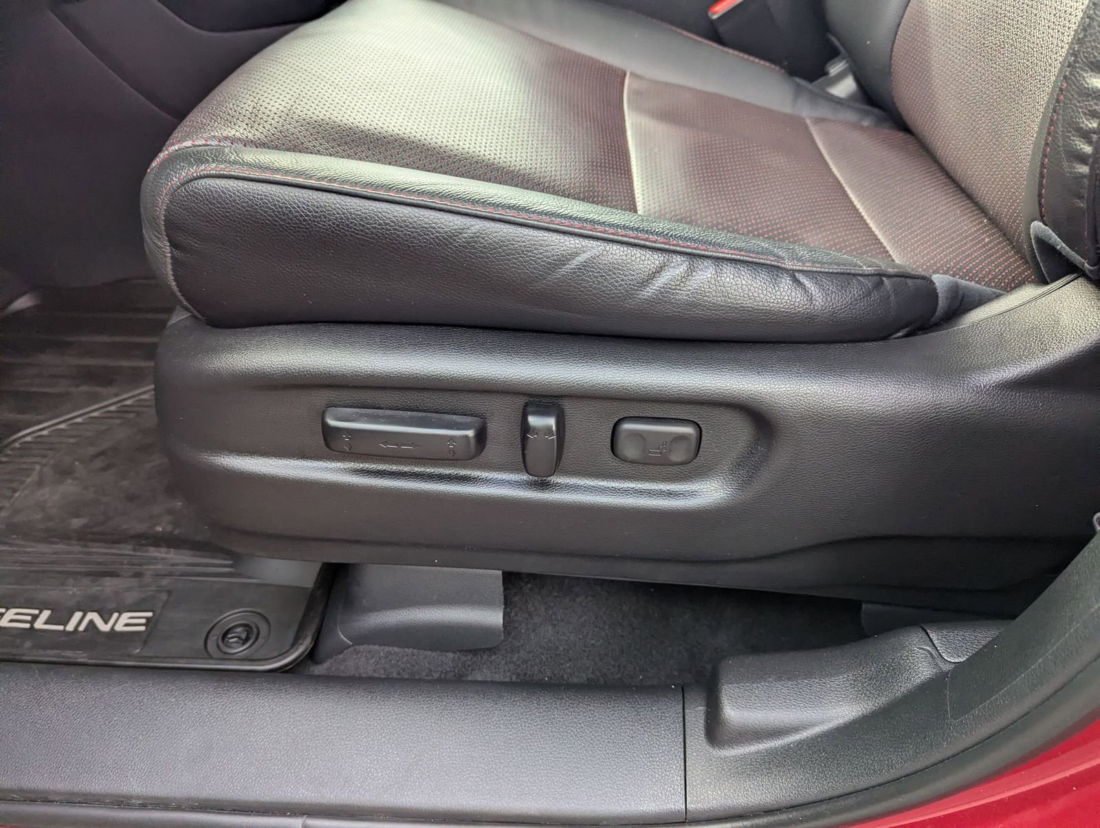 Used 2024 Honda Ridgeline Black Edition image 11