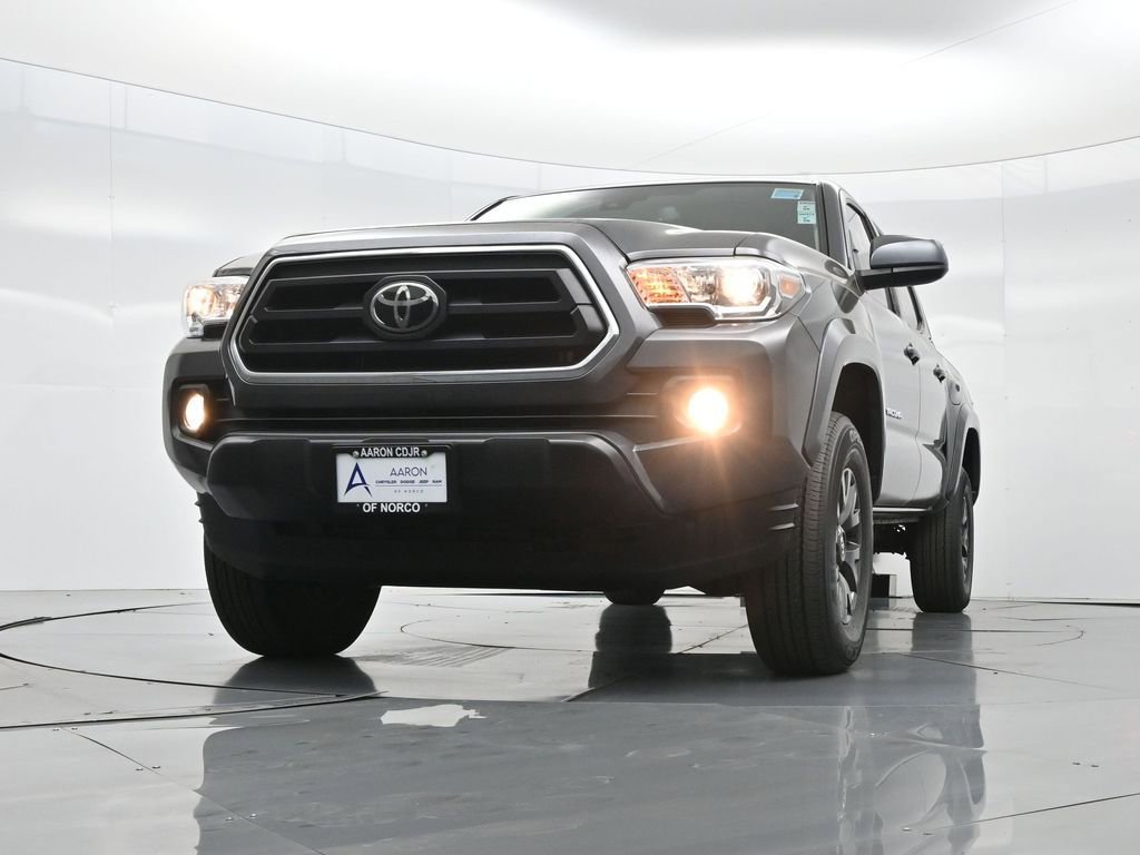 Used 2022 Toyota Tacoma SR5 image 39