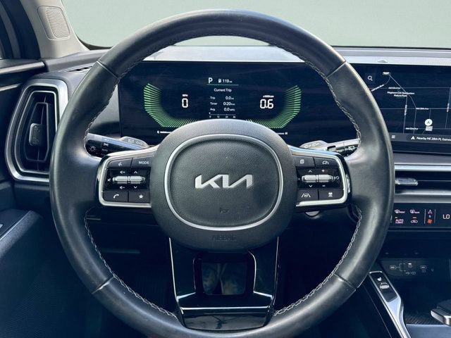 Used 2024 Kia Sorento S FWD image 26