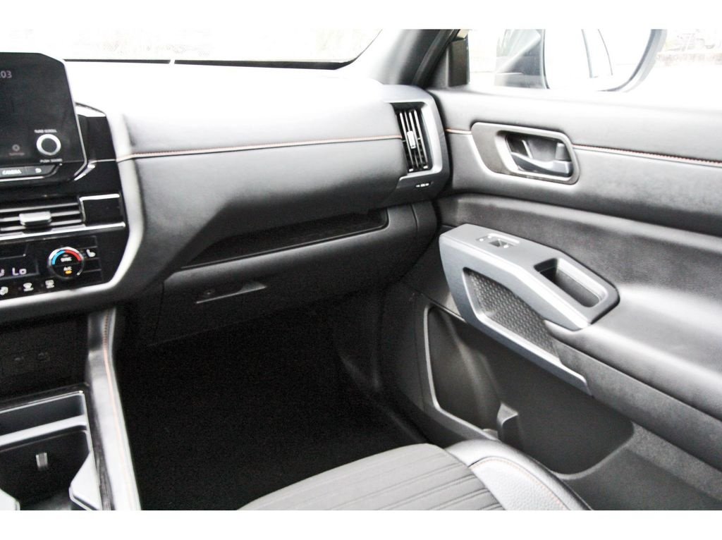 Certified 2024 Nissan Pathfinder Rock Creek AWD/4WD image 10