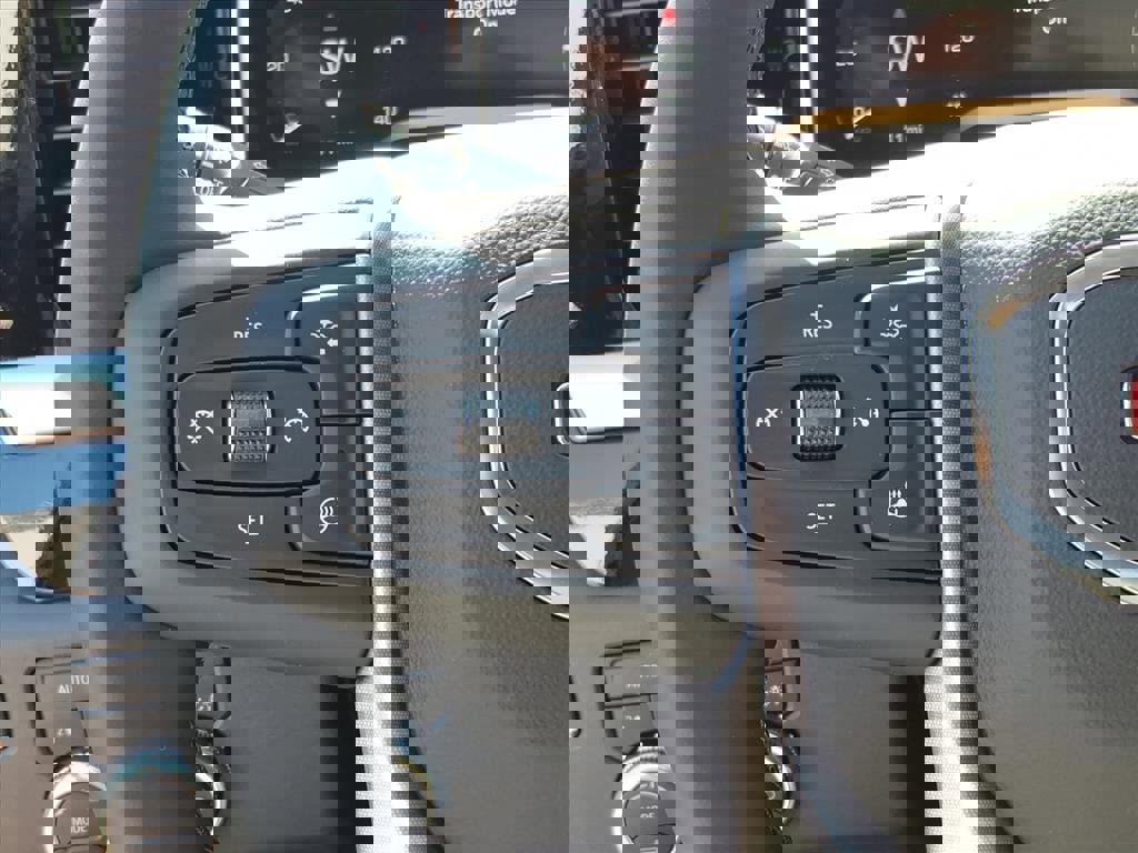 New 2026 GMC Sierra 1500 Elevation image 18