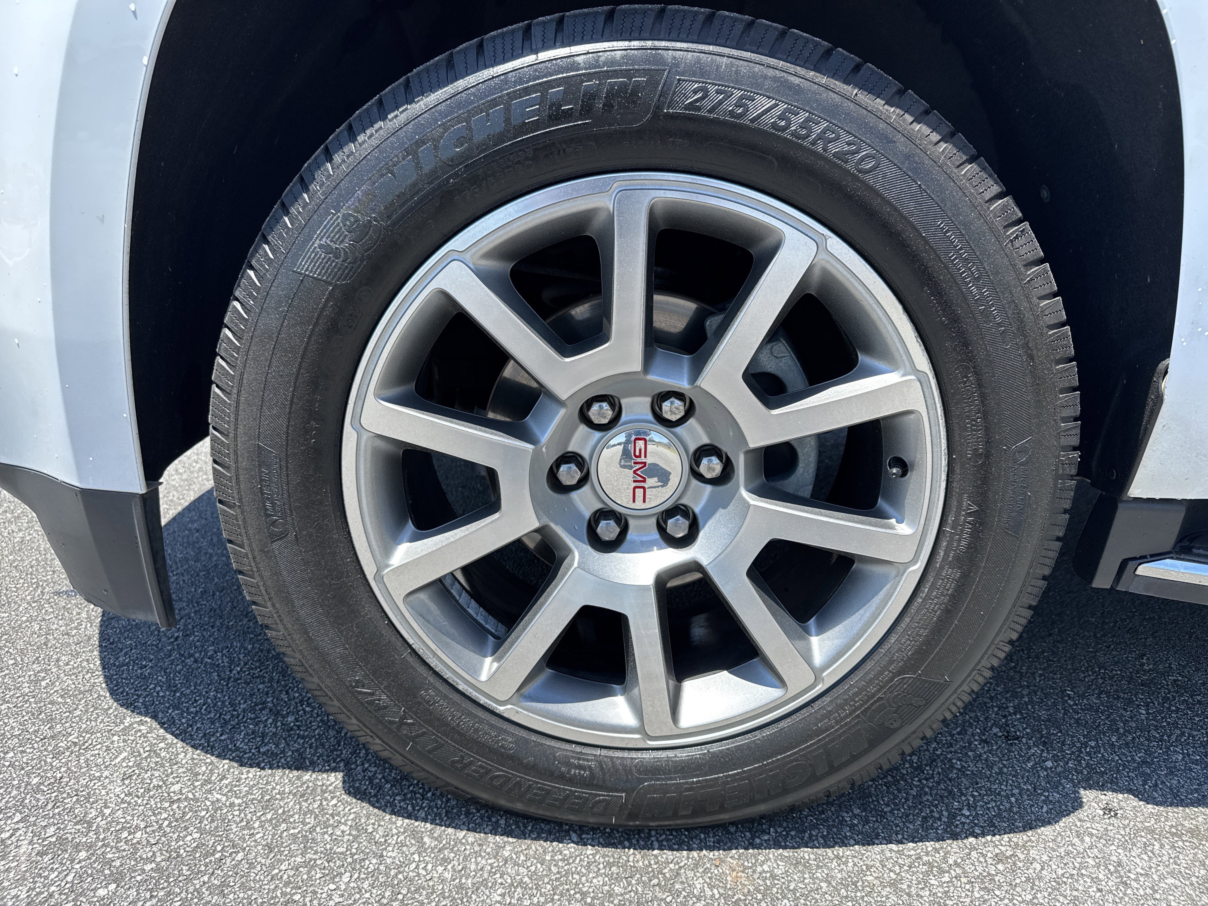Used 2018 GMC Yukon XL Denali RWD image 13