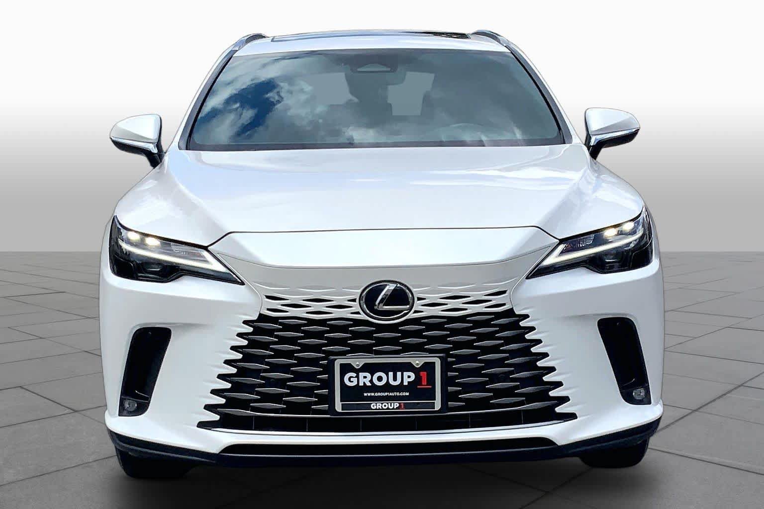 Used 2024 Lexus RX 350 Premium w/ Accessory Package (Z1) FWD image 4