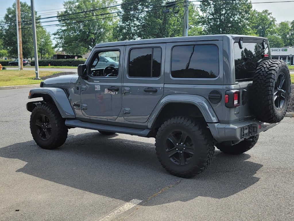 Used 2021 Jeep Wrangler Unlimited Sahara AWD/4WD image 6
