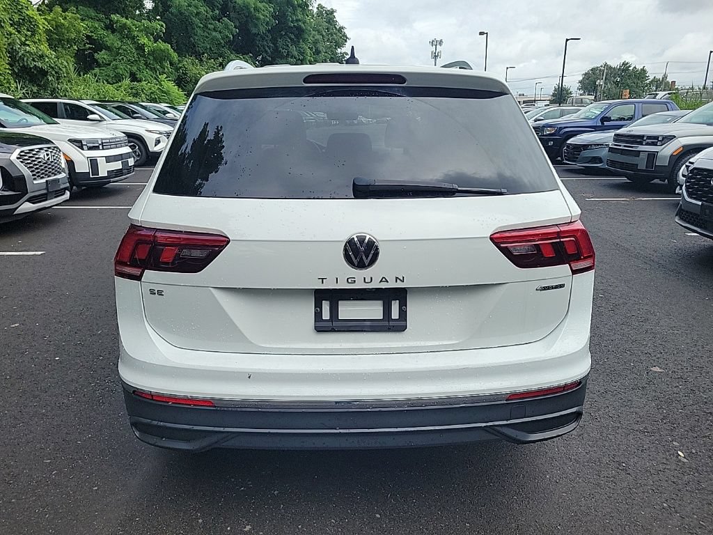Used 2022 Volkswagen Tiguan SE AWD/4WD image 4