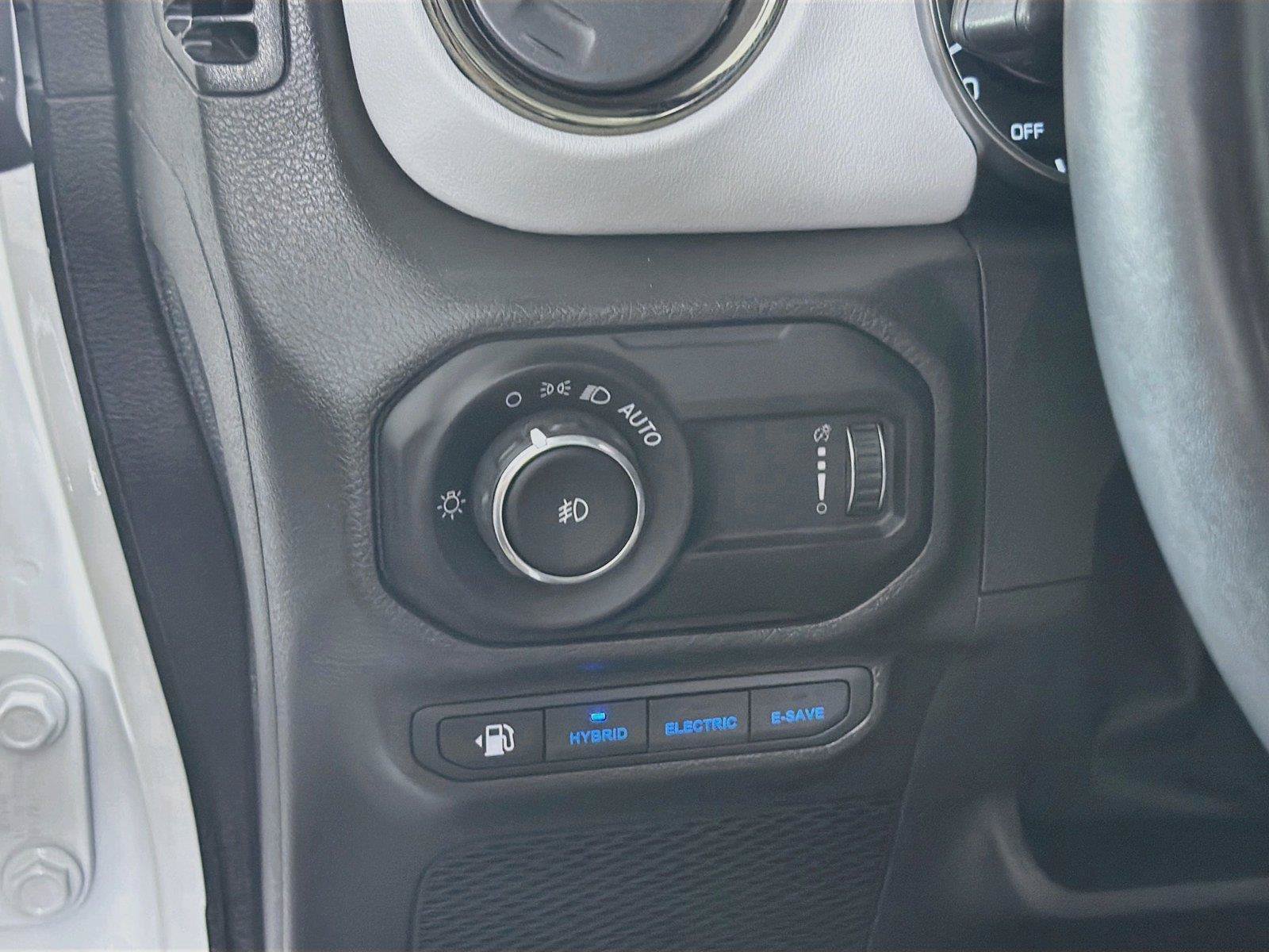 Used 2023 Jeep Wrangler Unlimited Sahara AWD/4WD image 17