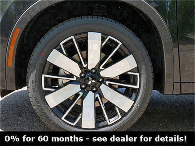 New 2025 Mitsubishi Outlander AWD image 3