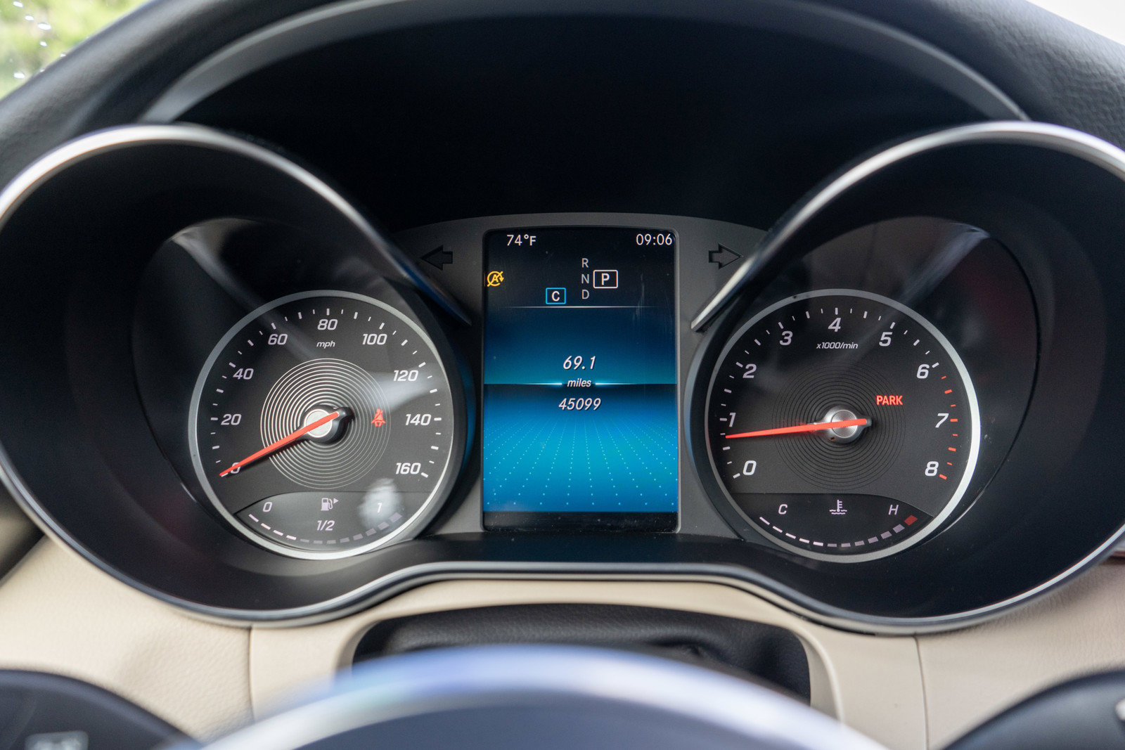 Used 2022 Mercedes-Benz GLC 300 4MATIC image 12