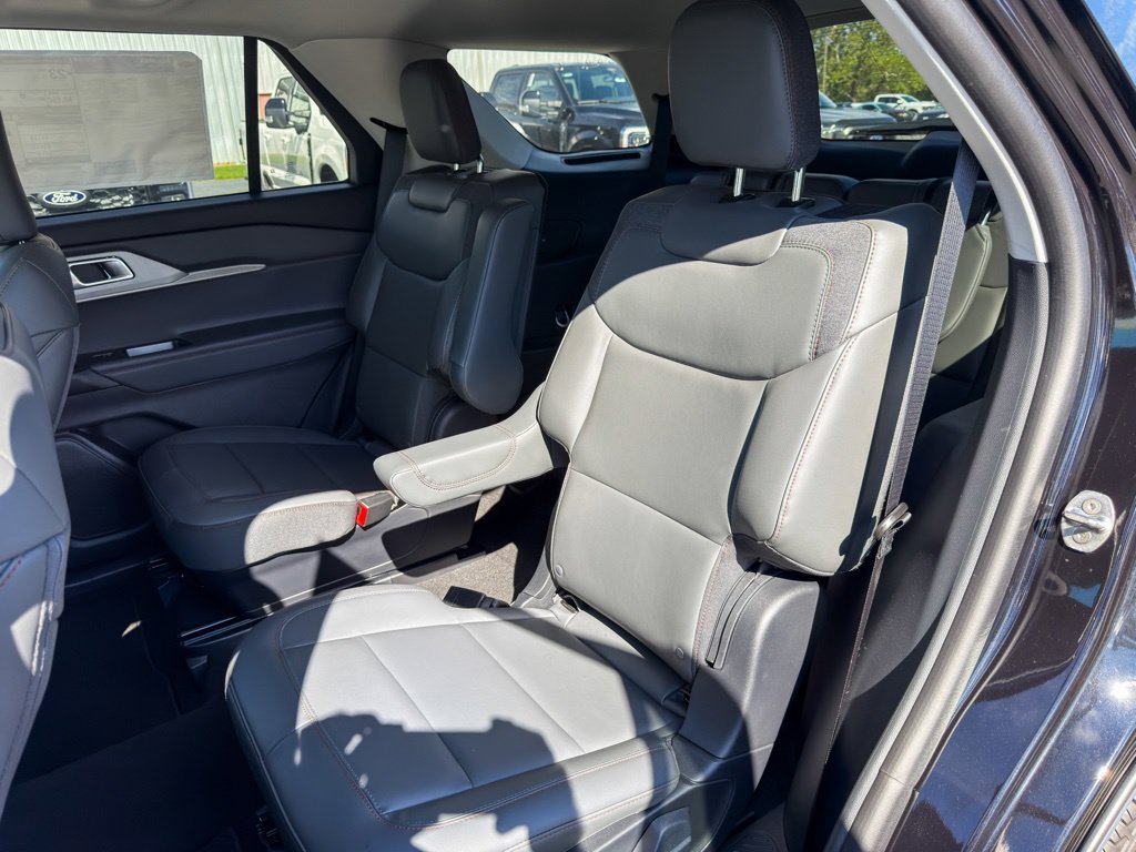 New 2026 Ford Explorer Active w/ Active Comfort Package AWD/4WD image 11