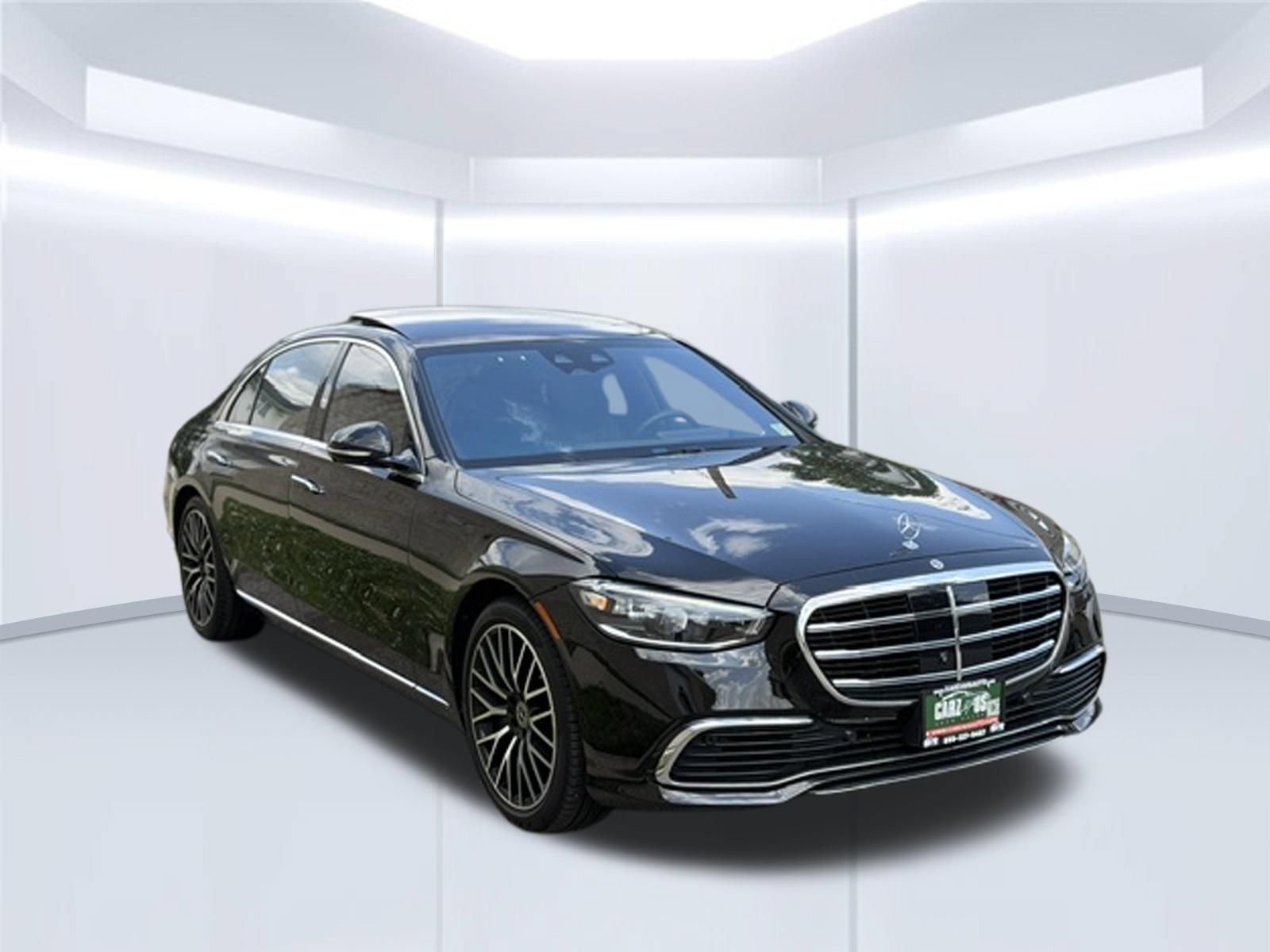 Used 2022 Mercedes-Benz S 580 4MATIC Sedan image 3