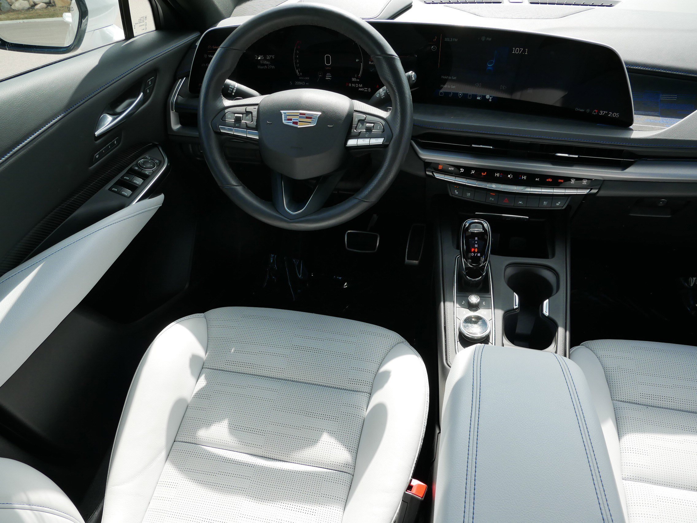 Certified 2024 Cadillac XT4 Sport AWD/4WD image 9