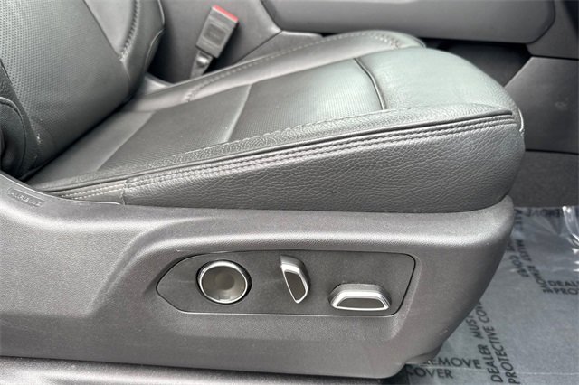 Used 2025 GMC Sierra 3500 Denali image 23