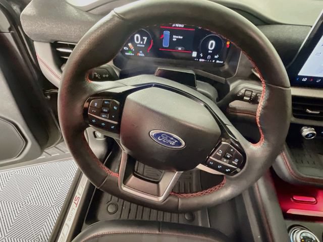 Used 2025 Ford Explorer ST-Line w/ Premium Package RWD image 12