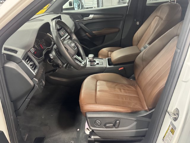 Used 2019 Audi Q5 Premium Plus w/ Convenience Package AWD/4WD image 27