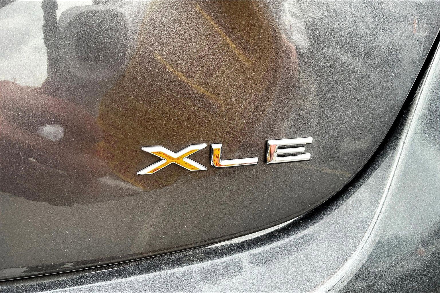Used 2015 Toyota Avalon XLE image 15