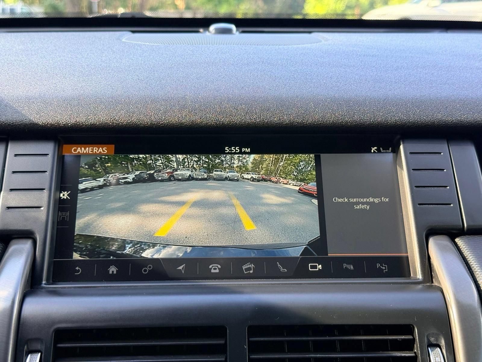 Used 2018 Land Rover Discovery Sport HSE Luxury AWD/4WD image 47