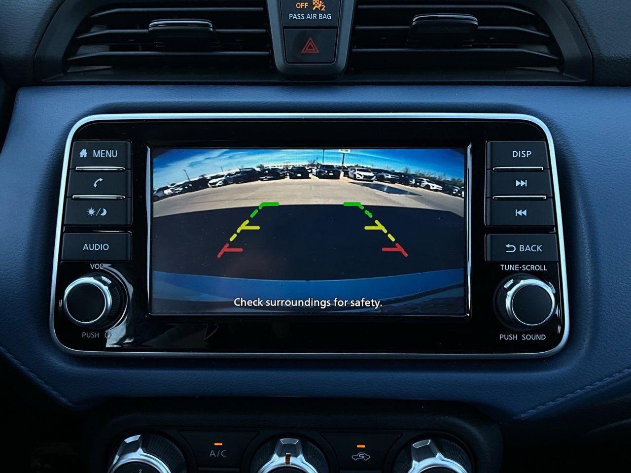 Used 2025 Nissan Versa SV image 27